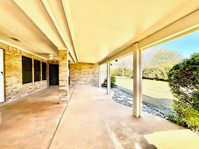 9608 Applewood Trail, Denton, TX 76207