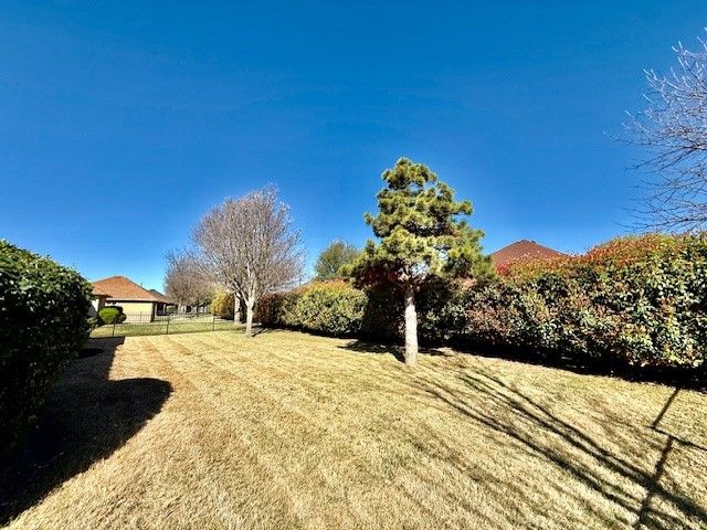 9608 Applewood Trail, Denton, TX 76207