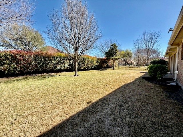 9608 Applewood Trail, Denton, TX 76207