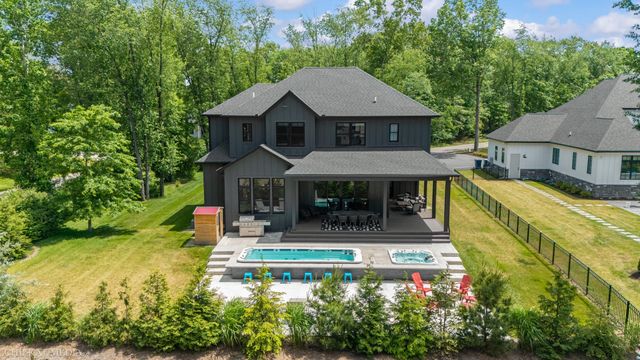 45322 Fairway Drive, New Buffalo, MI 49117