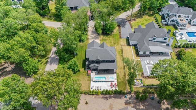 45322 Fairway Drive, New Buffalo, MI 49117