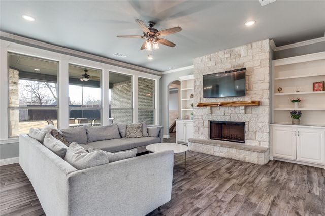 5108 Waterview Drive, Arlington, TX 76016