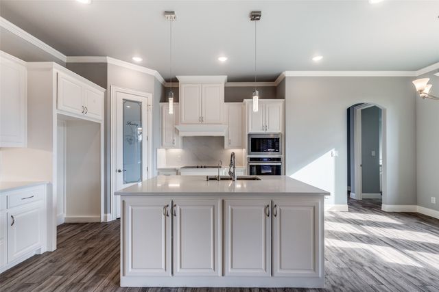 5108 Waterview Drive, Arlington, TX 76016