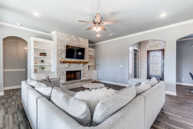 5108 Waterview Drive, Arlington, TX 76016