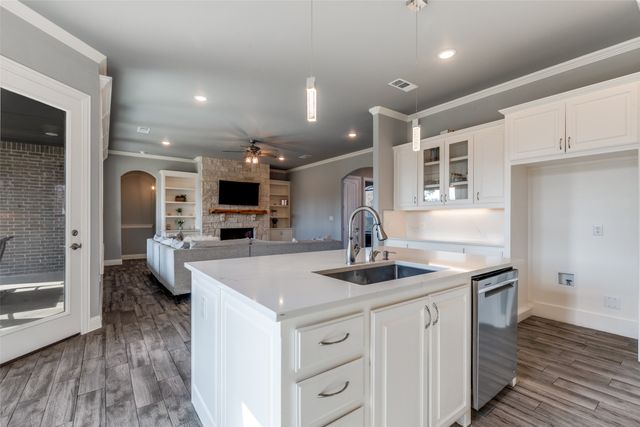 5108 Waterview Drive, Arlington, TX 76016