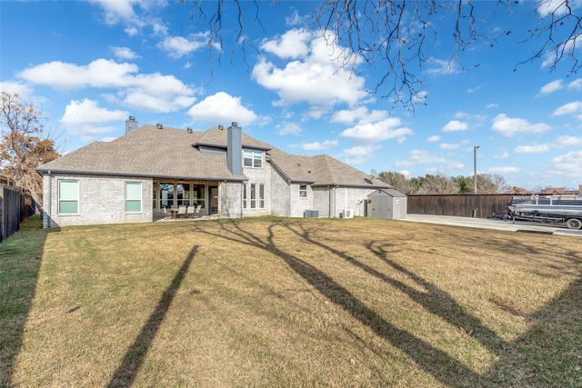 5108 Waterview Drive, Arlington, TX 76016