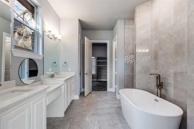 5108 Waterview Drive, Arlington, TX 76016