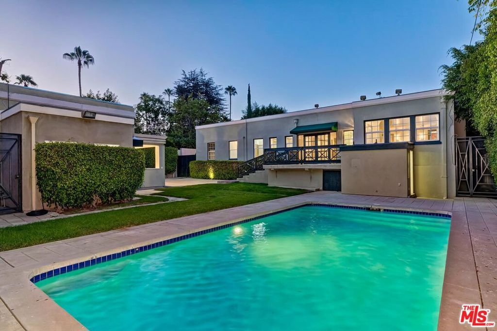 Image 2 of property listing at 803 N Rexford Drive, Beverly Hills, CA 90210