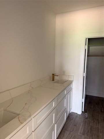 115 Gibson Lane, Valley View, TX 76272