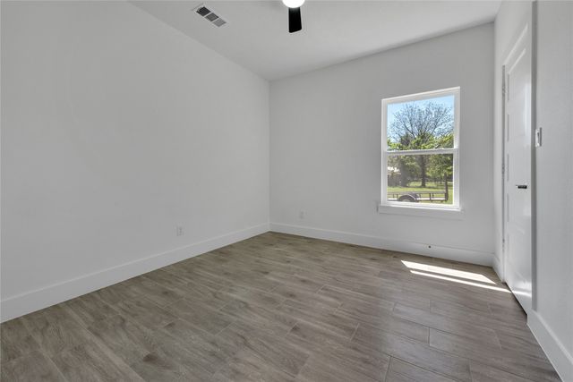 115 Gibson Lane, Valley View, TX 76272