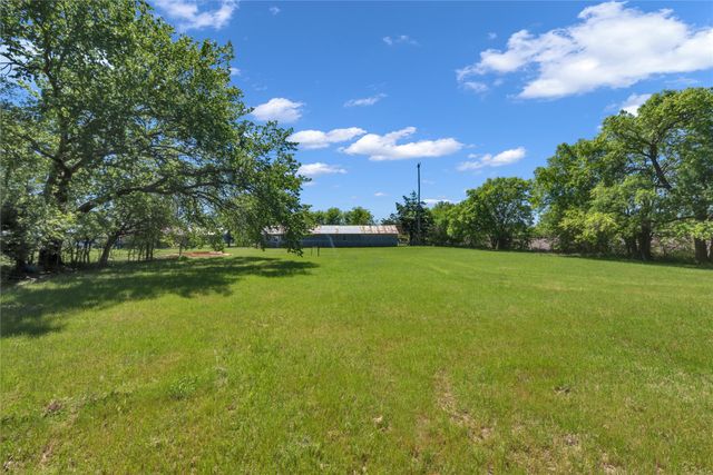 115 Gibson Lane, Valley View, TX 76272