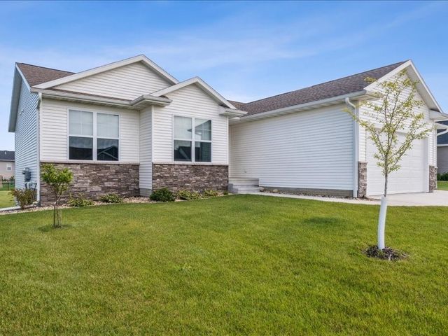 1326 Echo Ridge Lane, Marion, IA 52302
