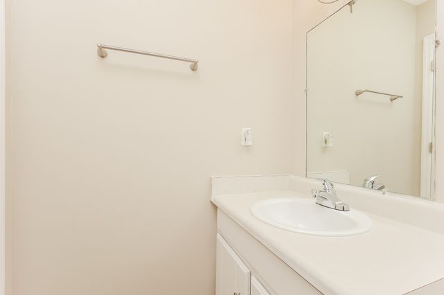 214 Natchez Ct, N, La Vergne, TN 37086