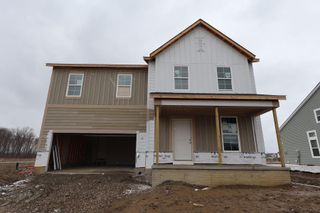 32 Banyan Drive, Lewis Center, OH 43035