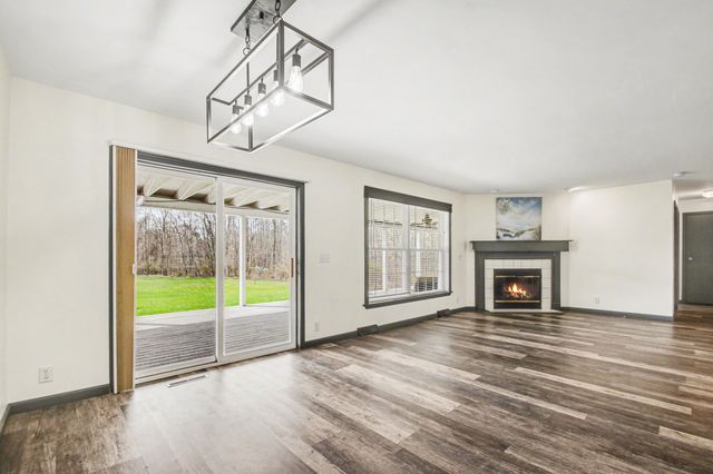 45284 Co Rd 703, Covert Twp, MI 49038