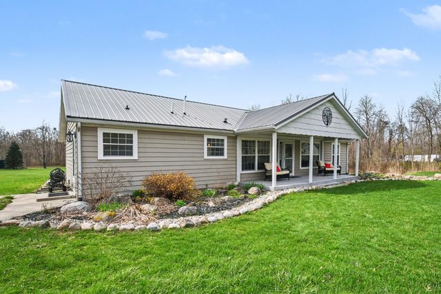 45284 Co Rd 703, Covert Twp, MI 49038