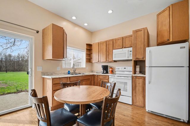 45284 Co Rd 703, Covert Twp, MI 49038