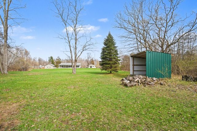 45284 Co Rd 703, Covert Twp, MI 49038