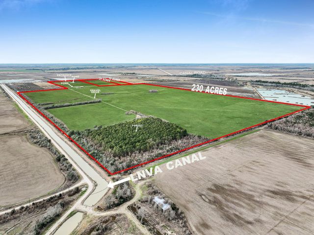 TR 4 Canal Road, Winnie, TX 77665