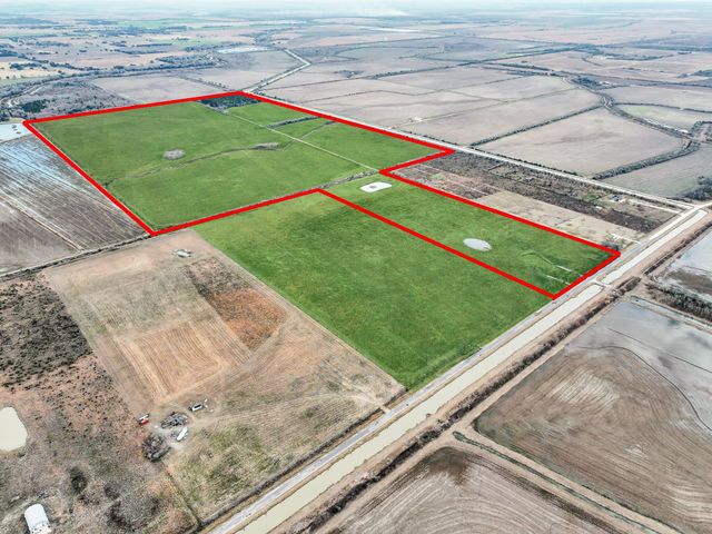 TR 4 Canal Road, Winnie, TX 77665