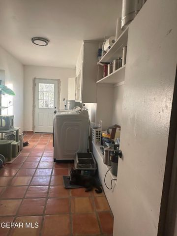 4527 Emory Road, El Paso, TX 79922