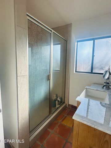 4527 Emory Road, El Paso, TX 79922