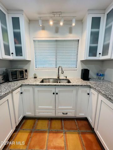 4527 Emory Road, El Paso, TX 79922