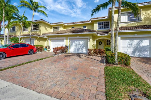 756 Imperial Lake Road, West Palm Beach, FL 33413