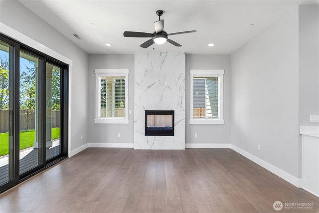 9501 38th Street E, Edgewood, WA 98371