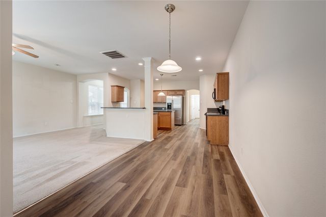 1415 Ravenwood Drive, Mansfield, TX 76063