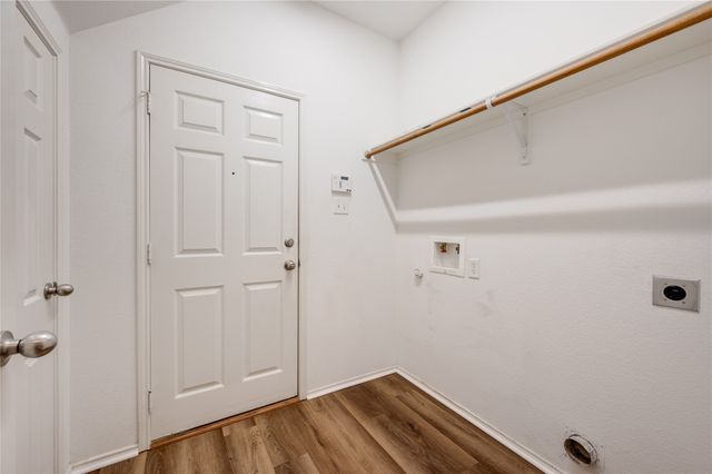 1415 Ravenwood Drive, Mansfield, TX 76063