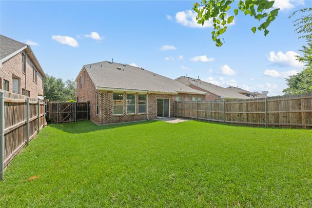 1415 Ravenwood Drive, Mansfield, TX 76063