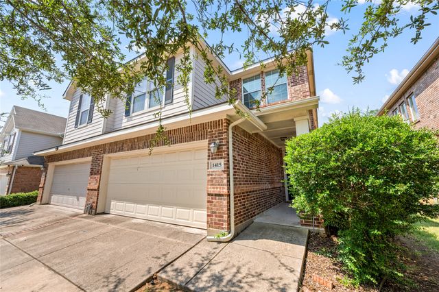 1415 Ravenwood Drive, Mansfield, TX 76063