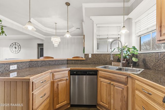 803 Copper Meadow Boulevard, Youngsville, LA 70592