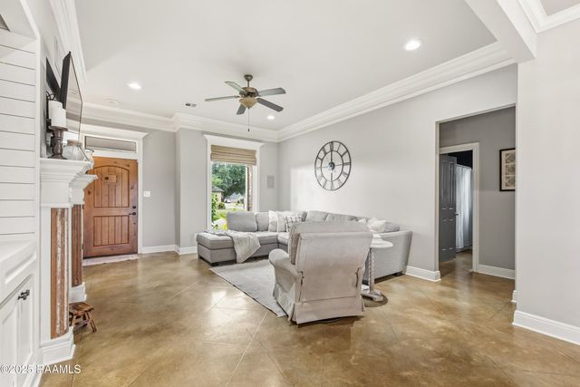 803 Copper Meadow Boulevard, Youngsville, LA 70592