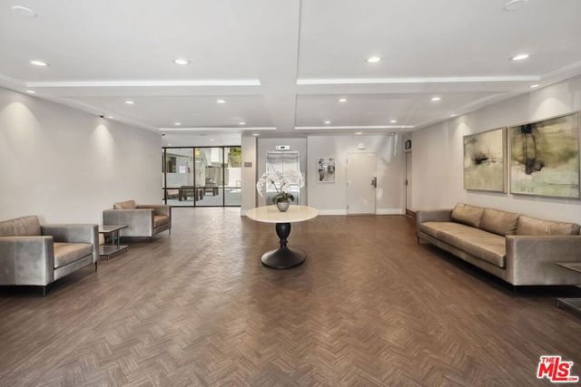 12115 San Vicente Boulevard 111, Los Angeles, CA 90049