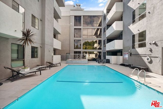 12115 San Vicente Boulevard 111, Los Angeles, CA 90049