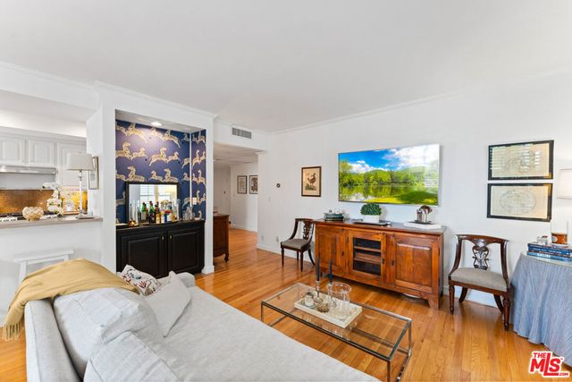 12115 San Vicente Boulevard 111, Los Angeles, CA 90049