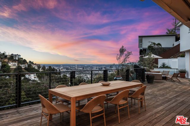 1568 Viewsite Drive, Los Angeles, CA 90069