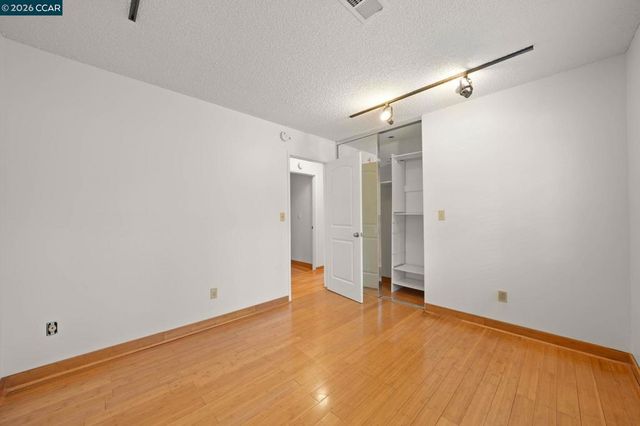 1833 1833 Helena Dr, Concord, CA 94521