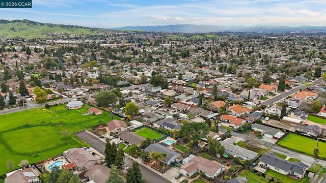 1833 1833 Helena Dr, Concord, CA 94521