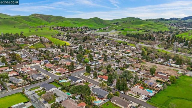 1833 1833 Helena Dr, Concord, CA 94521