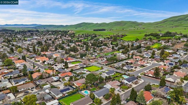 1833 1833 Helena Dr, Concord, CA 94521