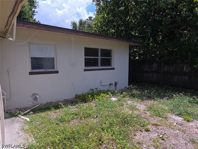 2103 Unity AVE, Fort Myers, FL 33901