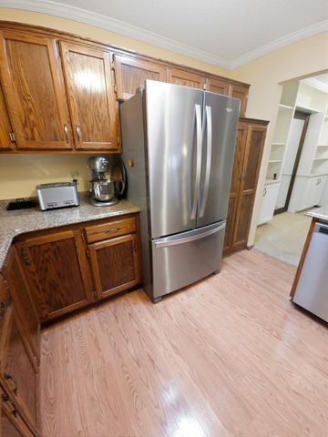 2552 Manitou Lane, White Bear Lake, MN 55110