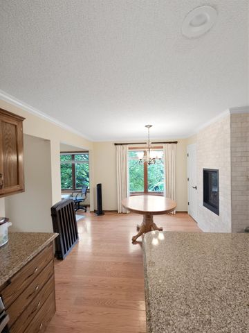 2552 Manitou Lane, White Bear Lake, MN 55110