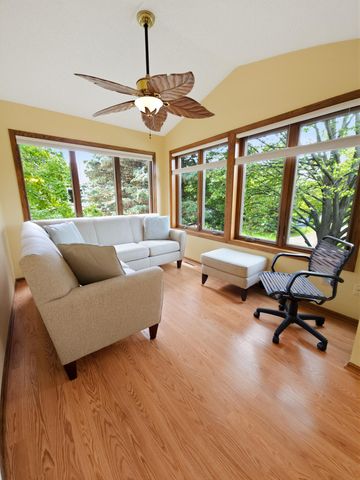 2552 Manitou Lane, White Bear Lake, MN 55110