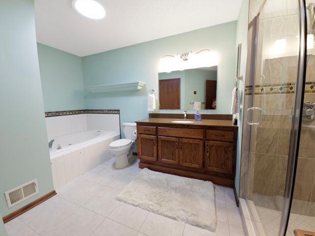 2552 Manitou Lane, White Bear Lake, MN 55110