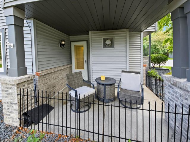 2552 Manitou Lane, White Bear Lake, MN 55110