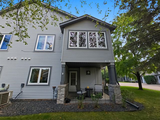 2552 Manitou Lane, White Bear Lake, MN 55110
